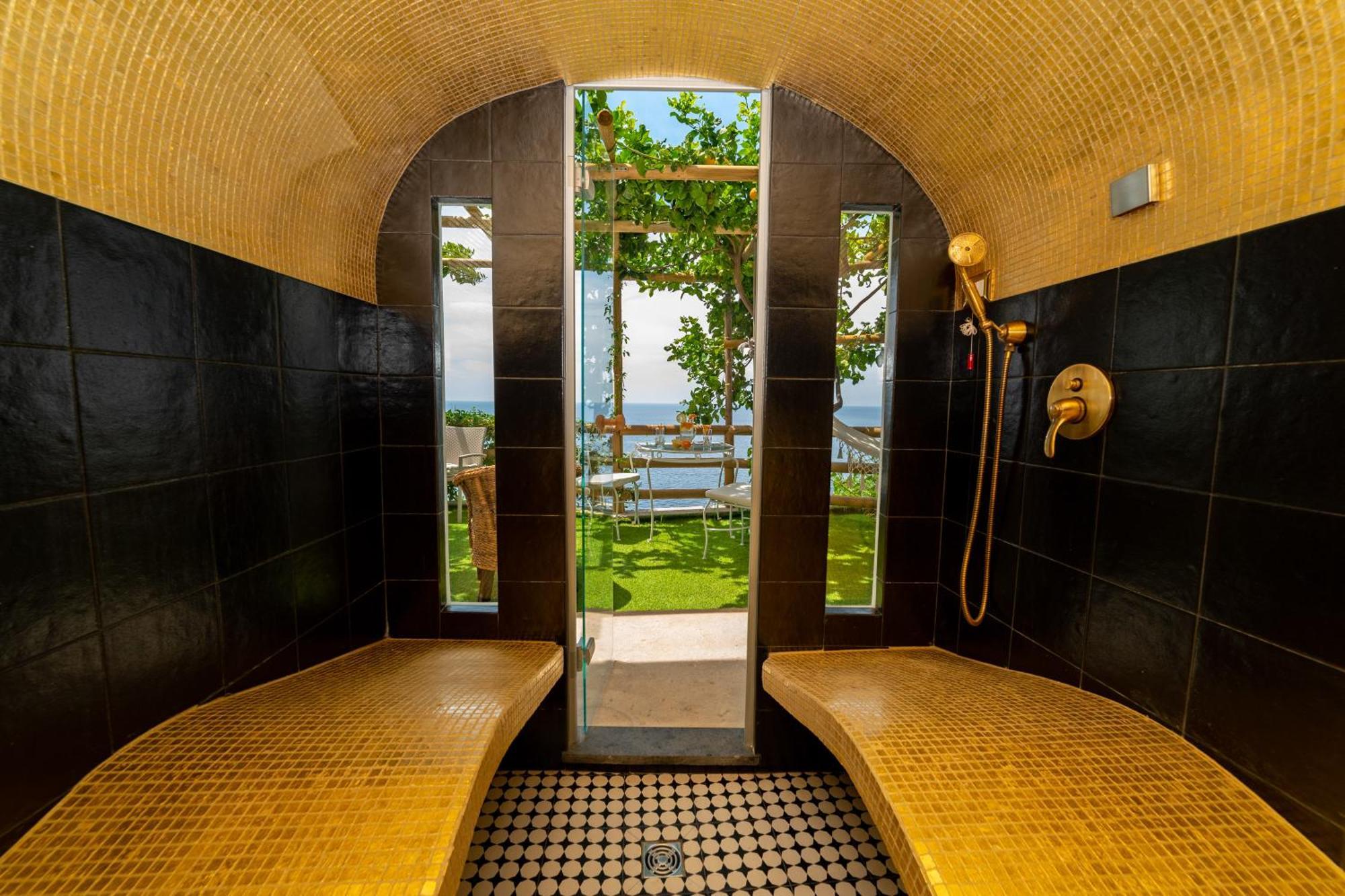 Villa Pietra Santa Positano Room photo